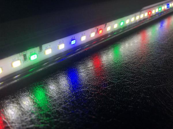 INVITAL LED WRGB osvetlenie 13,2W 60cm